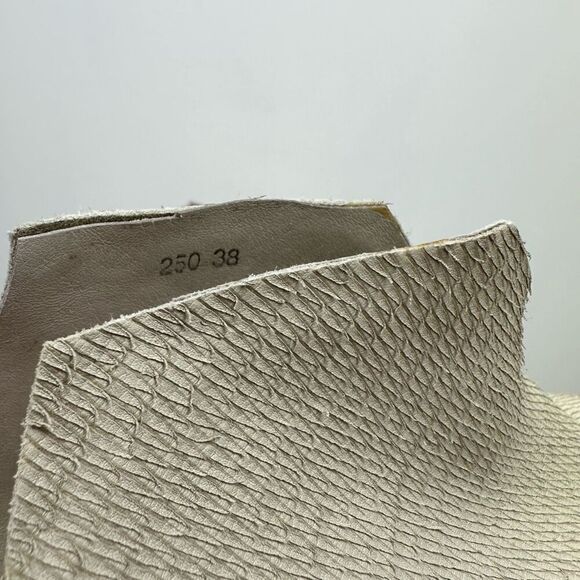 Antelope Anthropologie Radlee Cream Textured Leather Almond Toe Slip on Heel Mul - Picture 6 of 11